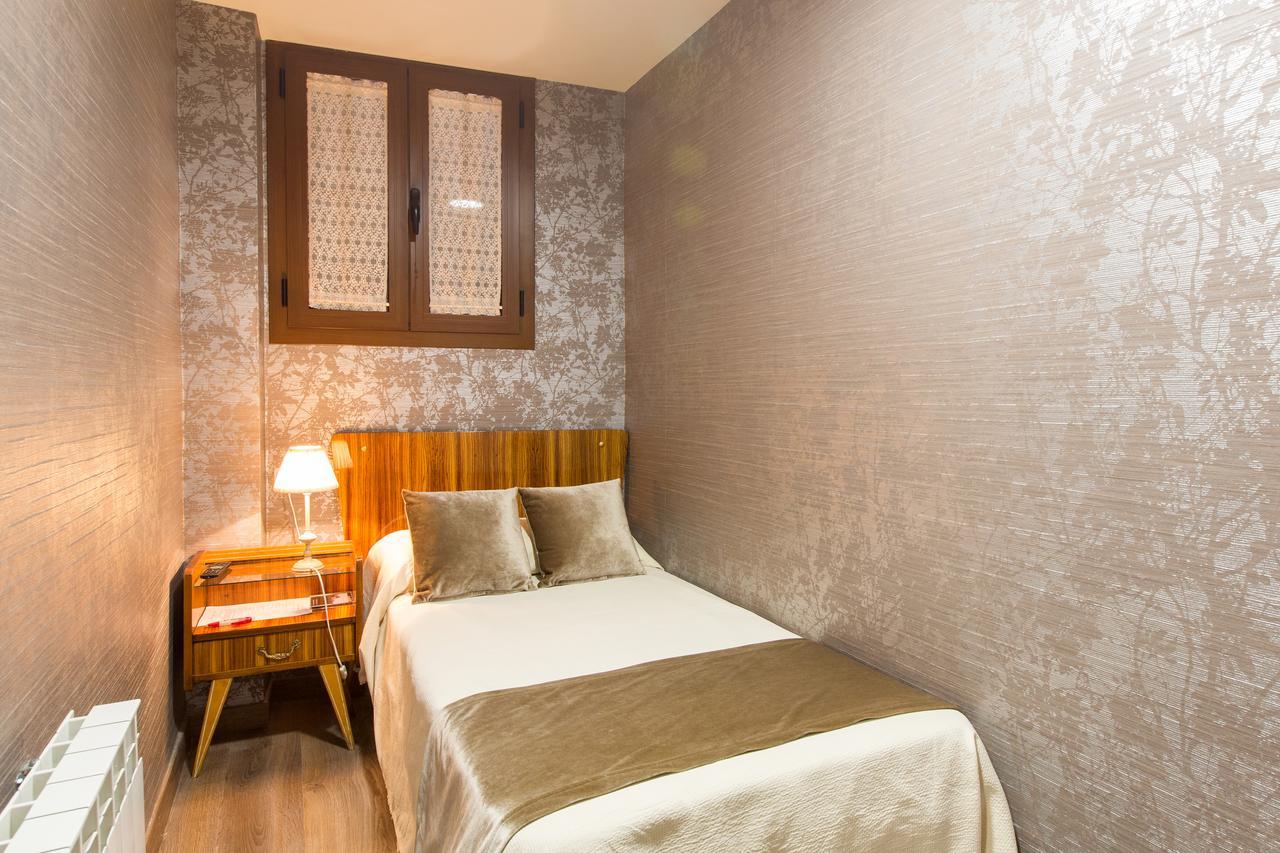 Hotel Villa San Jorge Azanuy ภายนอก รูปภาพ