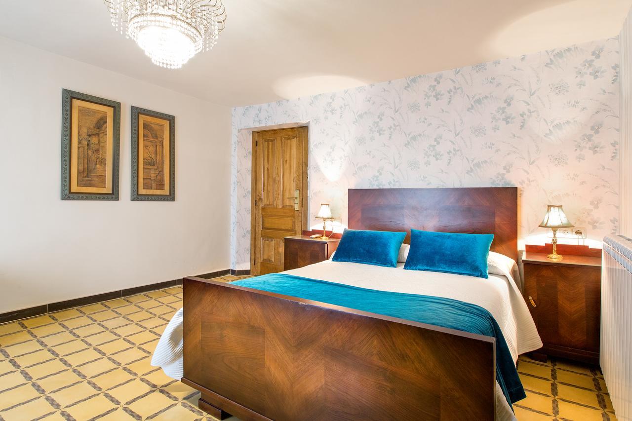 Hotel Villa San Jorge Azanuy ภายนอก รูปภาพ